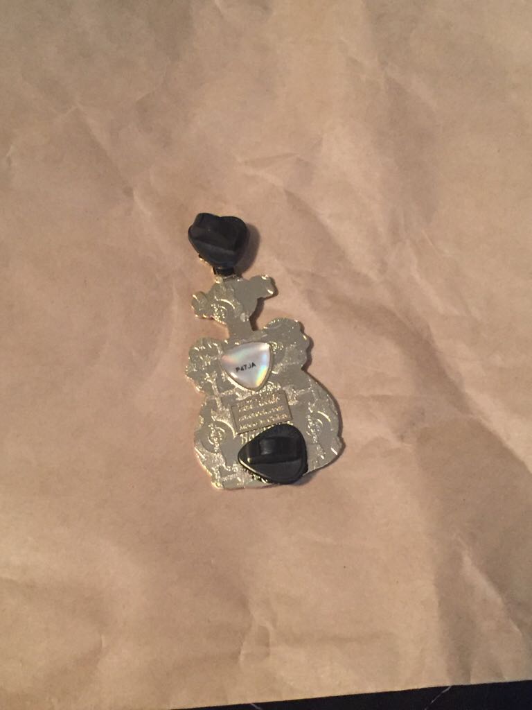 Hard Rock Cafe Houston Guitar  - Hard Rock Cafe pin collectible [Barcode 885575402103] - Main Image 2