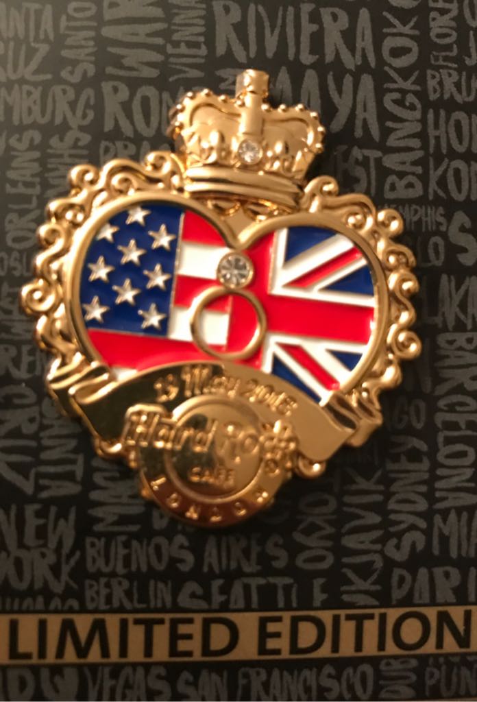 DisneyShopping.com - Villains Portraits 3 Pin Set (Captain Hook)