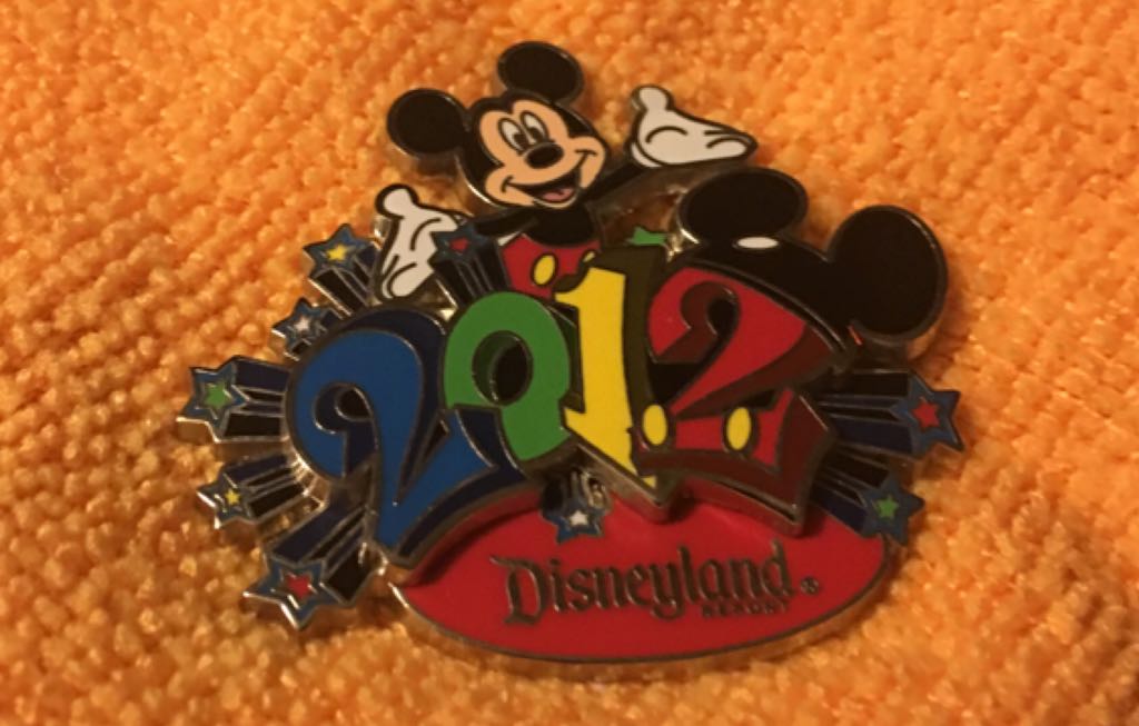 Crystal Christmas Minnie