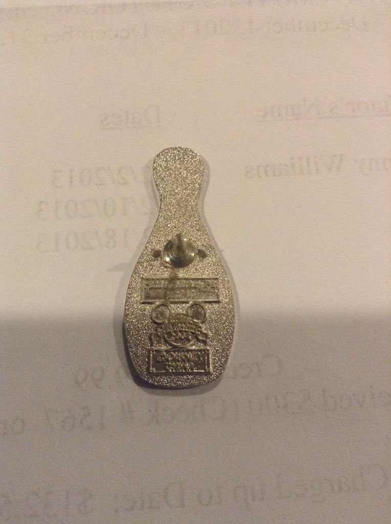 2008 Hidden Mickey Series Bowling Pin Villains - Ursula  pin collectible - Main Image 2