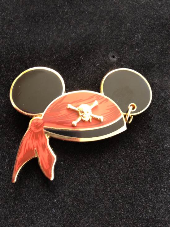 WDW - Barnstormer Reveal/Conceal Mystery Collection - Canine Cannonball Goofy & Monkey