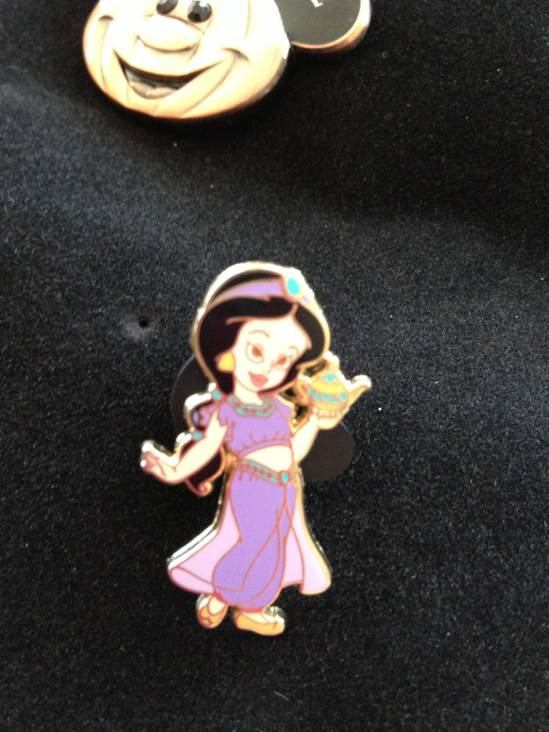 Tinker Bell 4 Pin Booster Set - (Tinker Bell Sitting and Fixing Hair)