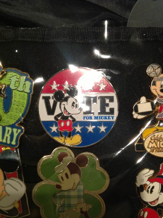 Vinylmation Jr #6 Mystery Pin Pack - Snow White - Happy