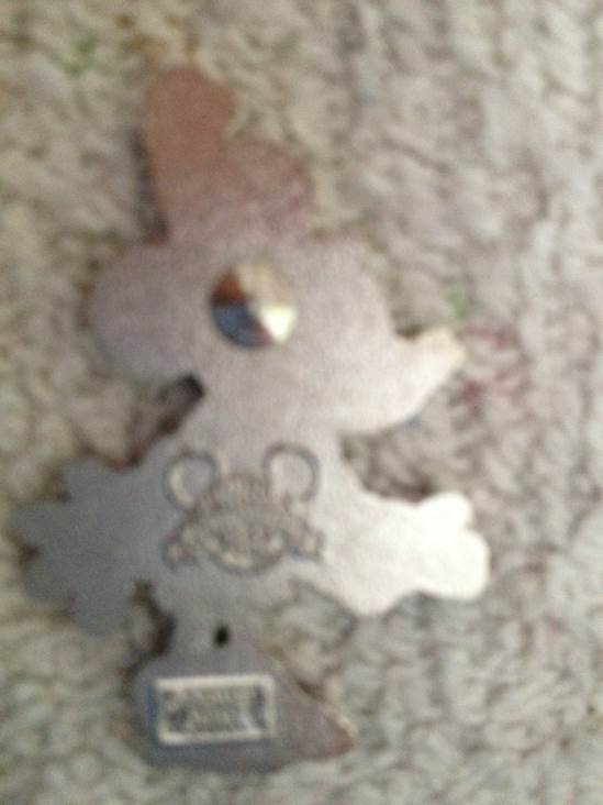 Minnie Mouse  pin collectible - Main Image 2