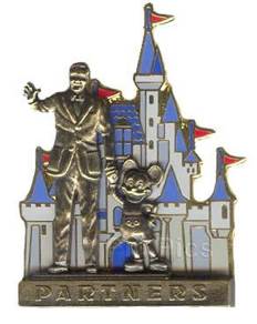 Disney Season Greetings Pin - 2012 Animal Kingdom Lodge - LE