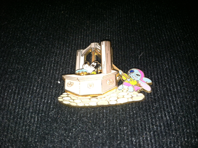 Mickey Head - Red Dragon