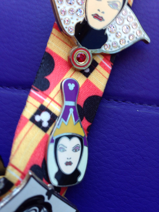 WDW- Cast Laynard Series 3- Animal Kingdom Parking Sign (Dinosaur)