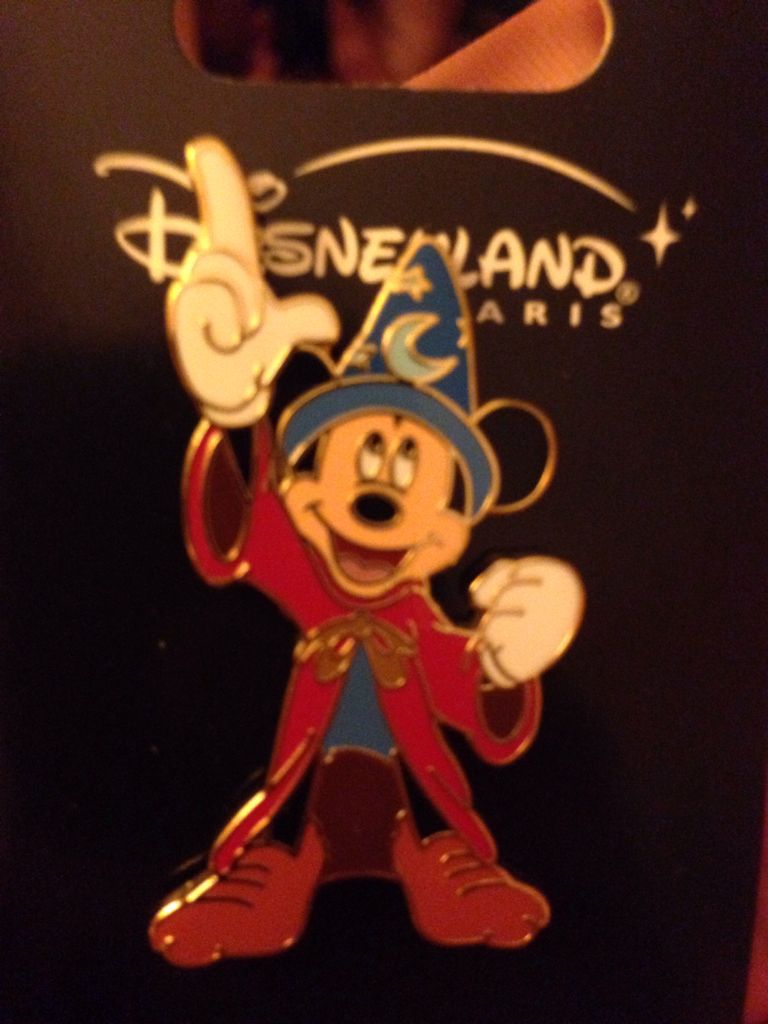 Miky Wizard    pin collectible [Barcode 2094010080464] - Main Image 1