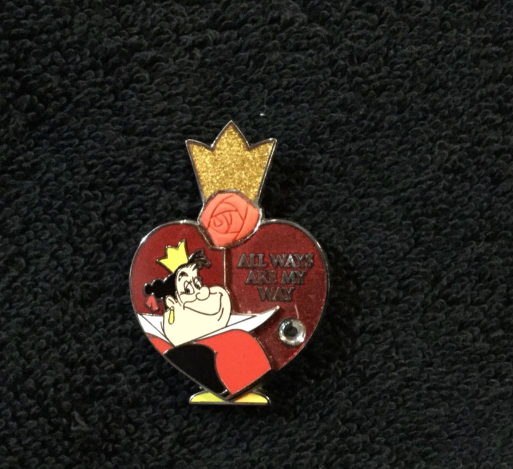 Essence Of Evil - Queen Of Hearts  pin collectible [Barcode 400000792026] - Main Image 1