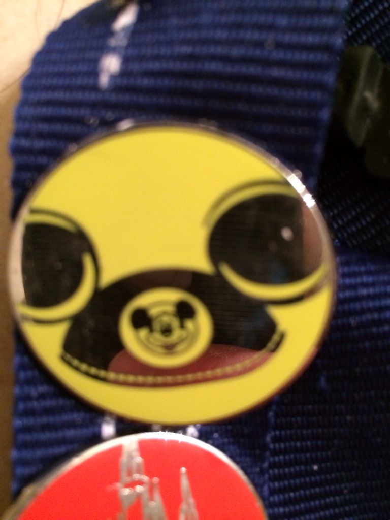 2012 Hidden Mickey Series - Crest Collection - Jiminy Cricket