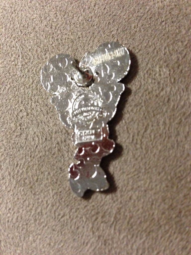 Nerds Rock! Minnie Mouse - Disney pin collectible - Main Image 2