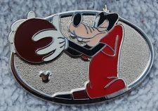 Sport Goofy - Basketball  pin collectible - Main Image 1