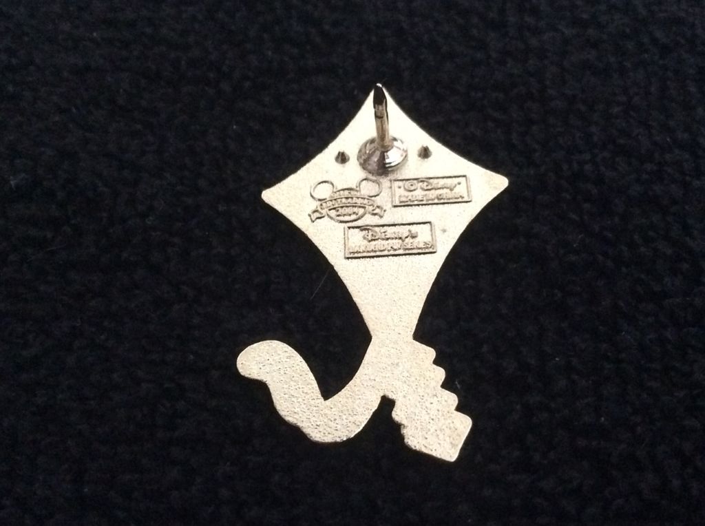 Goofy Kite  pin collectible - Main Image 2