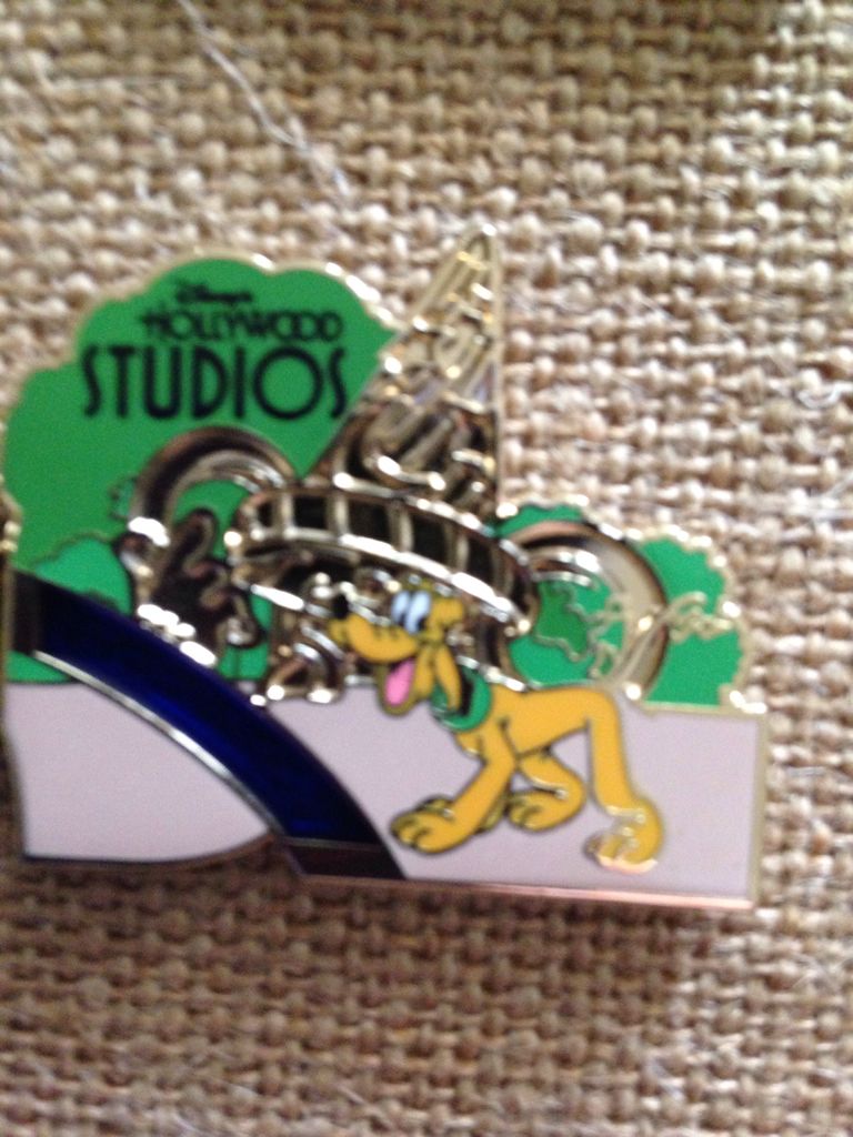 DisneyShopping.com - Villains Portraits 3 Pin Set (Captain Hook)