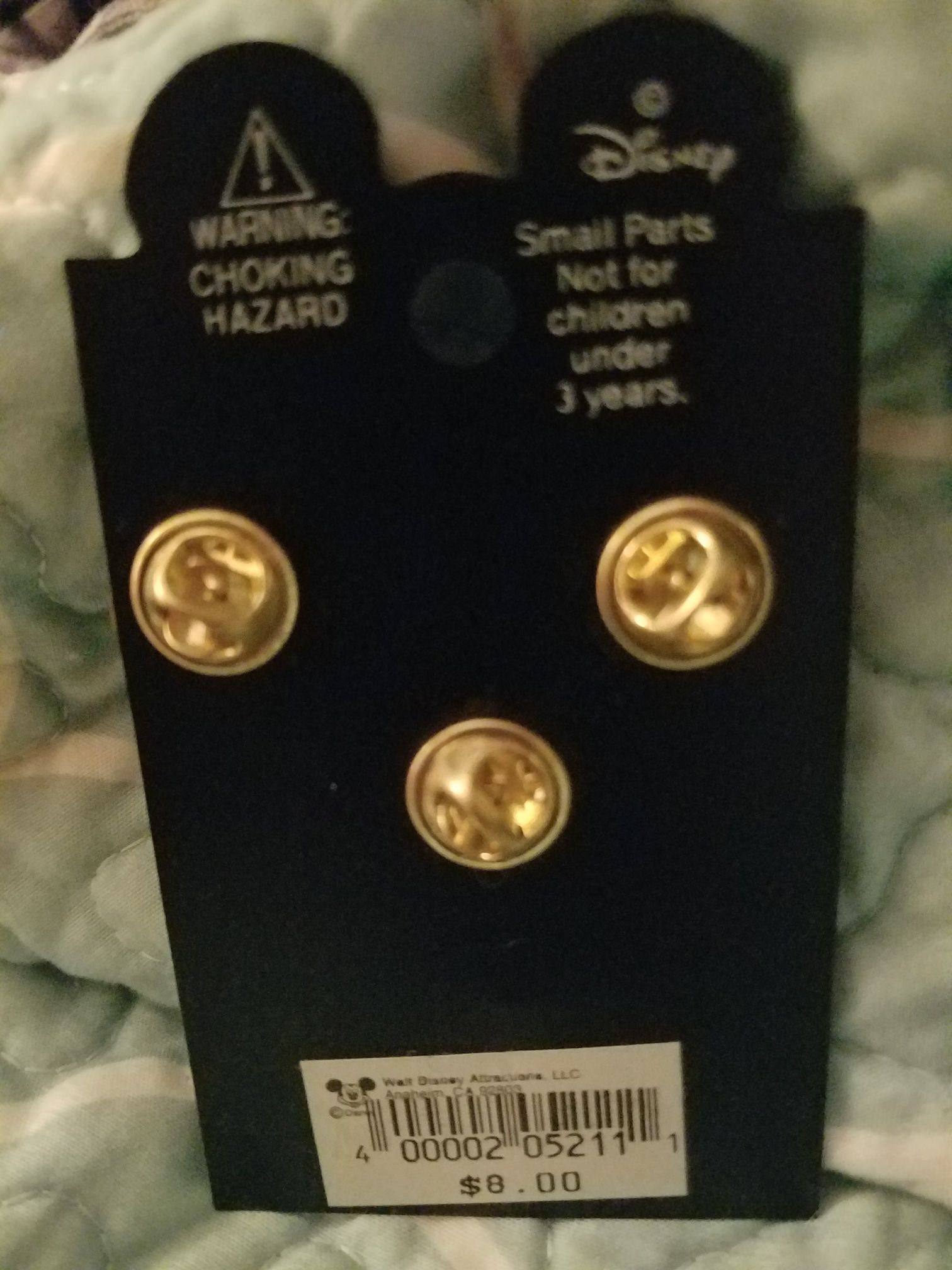 Parade Limited Edition - Disney pin collectible [Barcode 400002052111] - Main Image 2