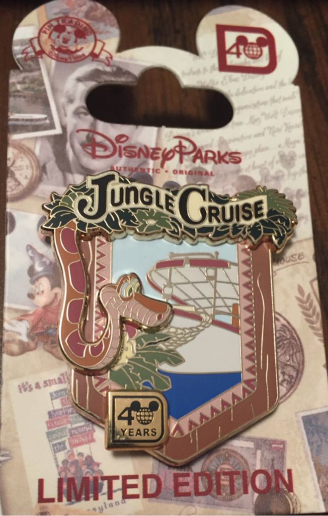 Spinner 2012 Walt Disney World Mickey Mouse and Friends Pin