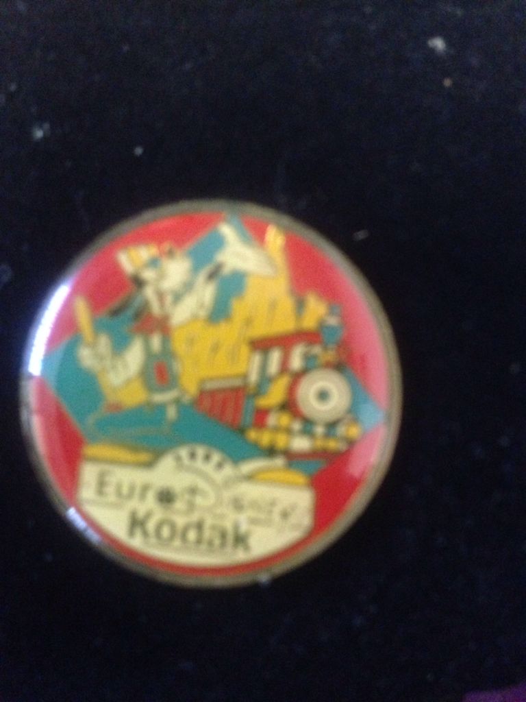 DLRP - Christmas 2005 - Pin Trading Starter Set (Tigger Wreath)