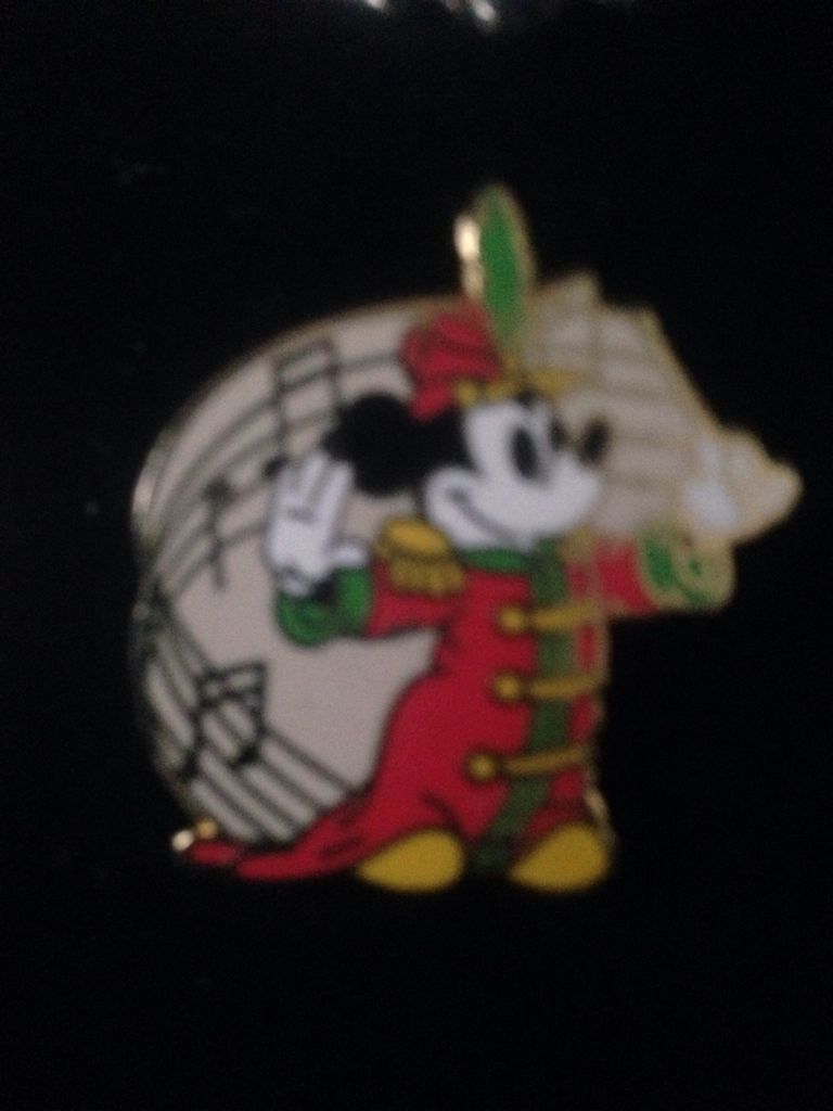 WDW - Barnstormer Reveal/Conceal Mystery Collection - Barnstormer Goofy & Monkey 