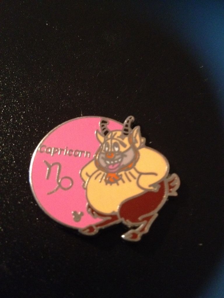 WDW - 2011 Hidden Mickey Series - Retro Icon Collection - World Showcase Compass Logo