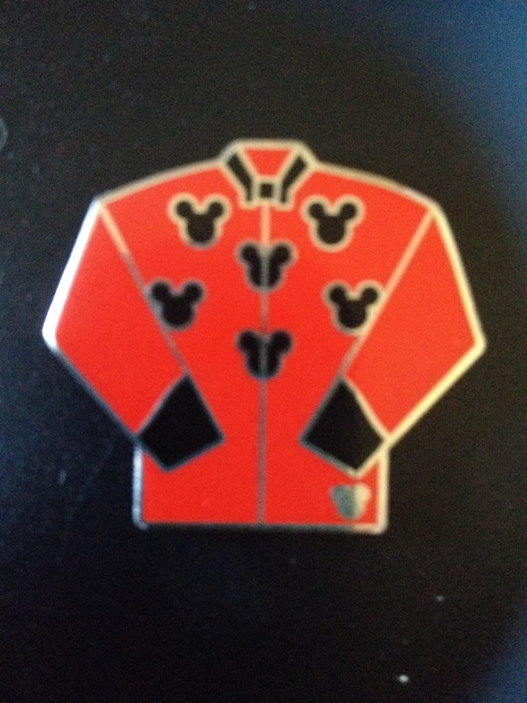 WDW - Haunted Parks 2006 - Stitch at the Sorcerer's Hat