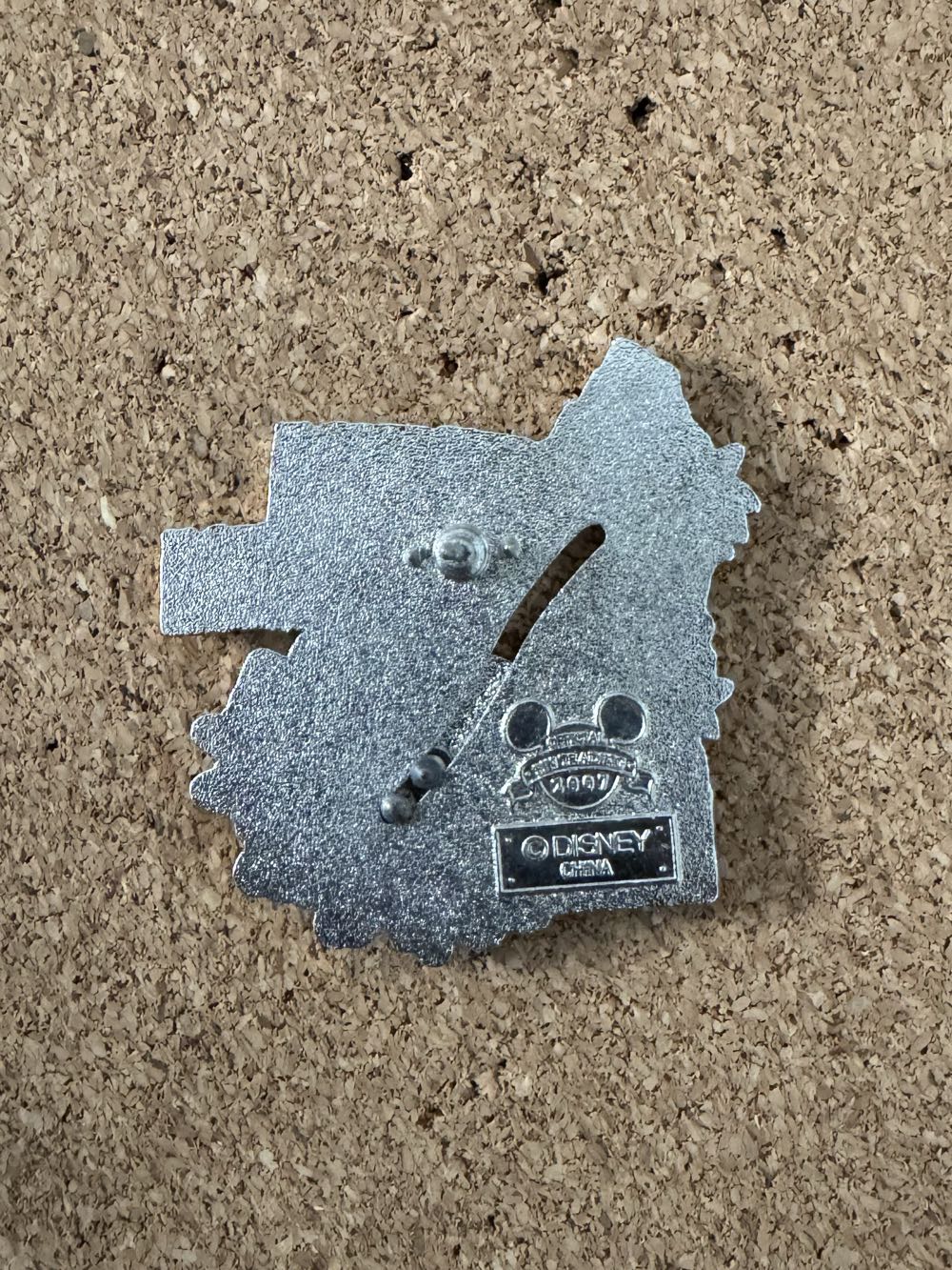 Typhoon Lagoon - Humunga Kowabunga - Stitch - Enamel Pin with Slider Elements pin collectible - Main Image 2