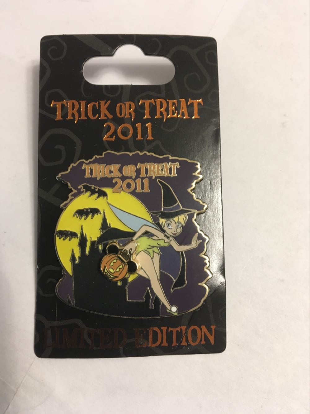 Tinkerbell - Halloween Pin 2011 & 2013 Ltd Edition 3000 - Pin pin collectible [Barcode 400006645296] - Main Image 4