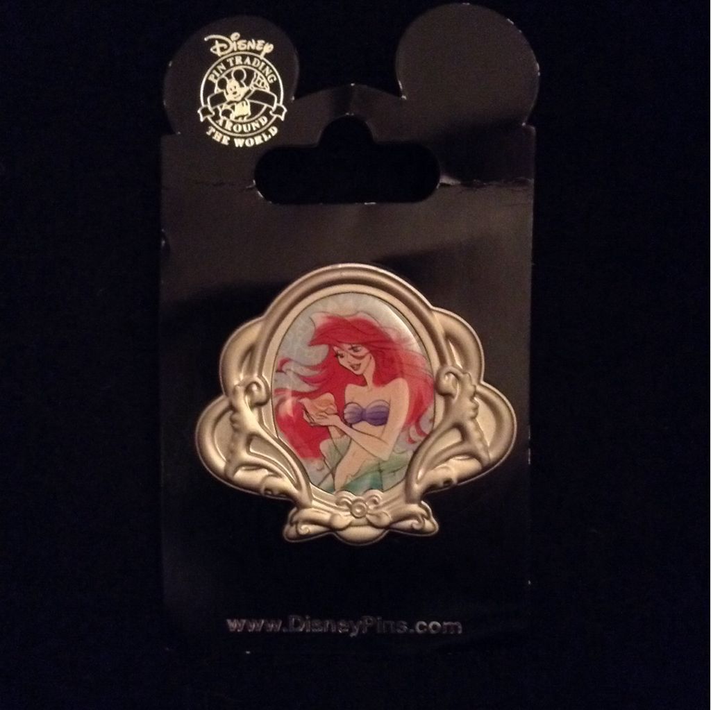 Chip And Dale 4 Leaf Clover 