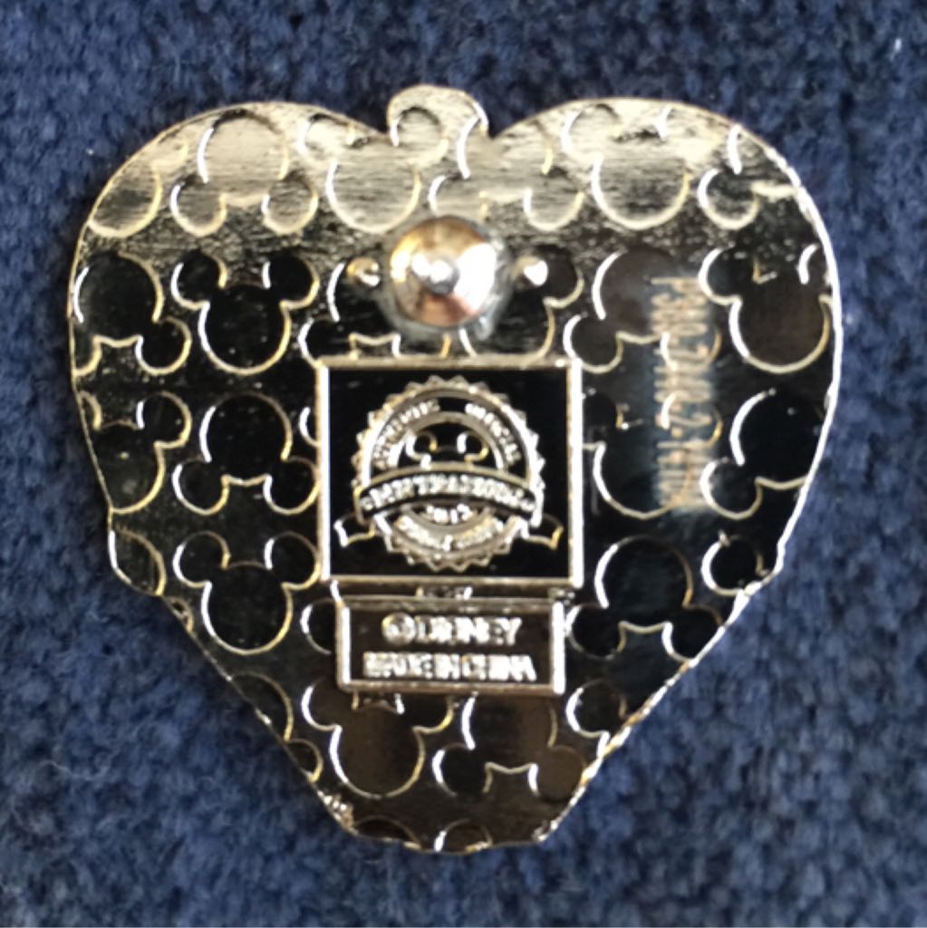 Snow White And Prince  pin collectible - Main Image 2