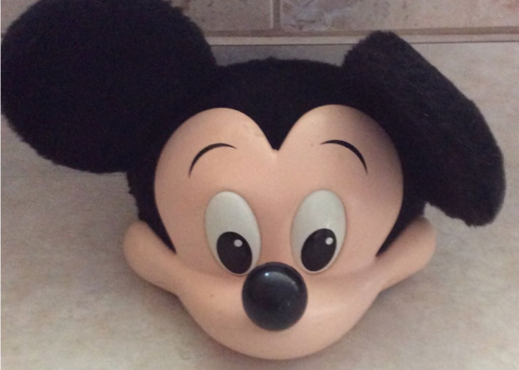 ZZ- Pin Button MGM Mickey And Minnie