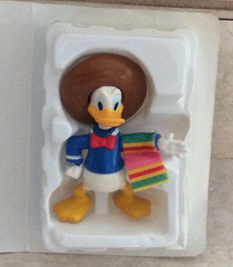 ZZ- Toy Three Amigos   pin collectible - Main Image 2