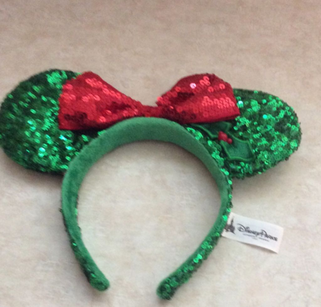 WDW- 2013 Hidden Mickey Series- Days of the week Pluto- Wednesday