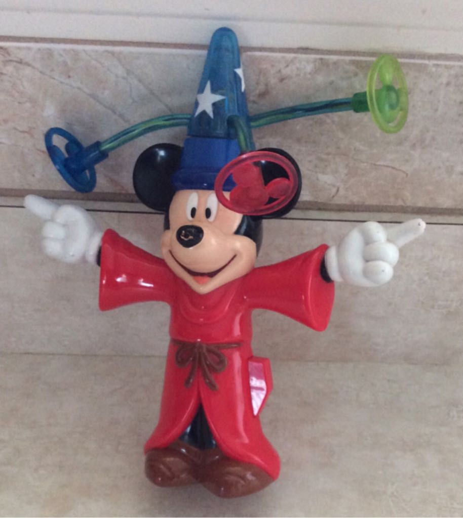 Jessica D23 Studio Gate