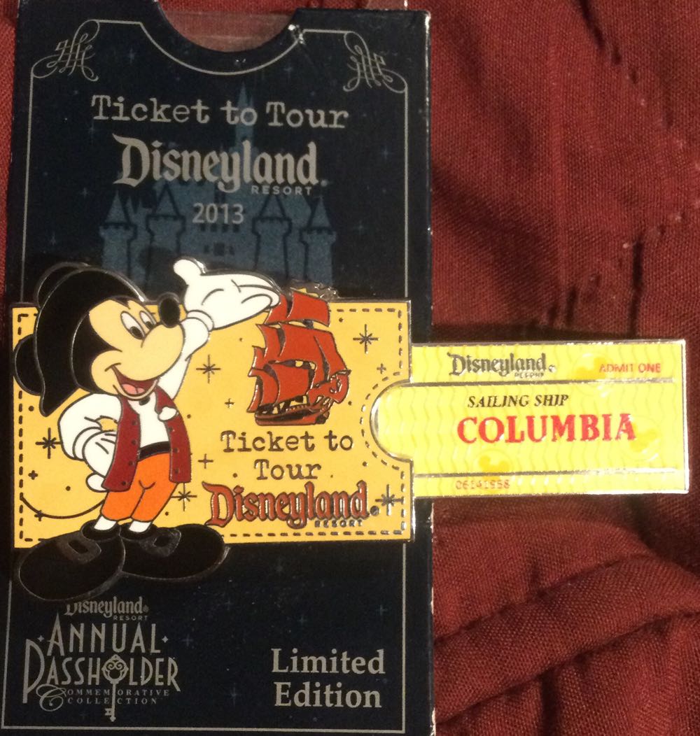 Columbia Ticket - Pin pin collectible [Barcode 400006968555] - Main Image 2