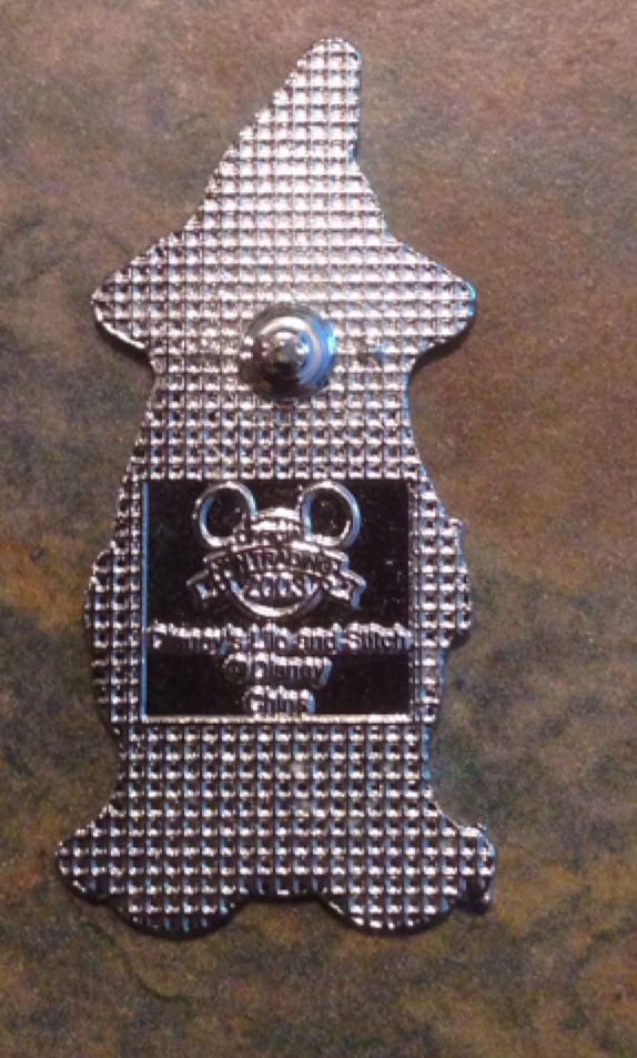 Lilo as Witch with Pumpkin - Disney pin collectible - Main Image 2