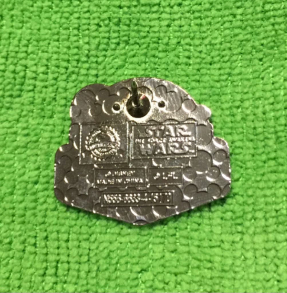 Star Wars- The Force Awakens- Rey’s Speeder  pin collectible - Main Image 2