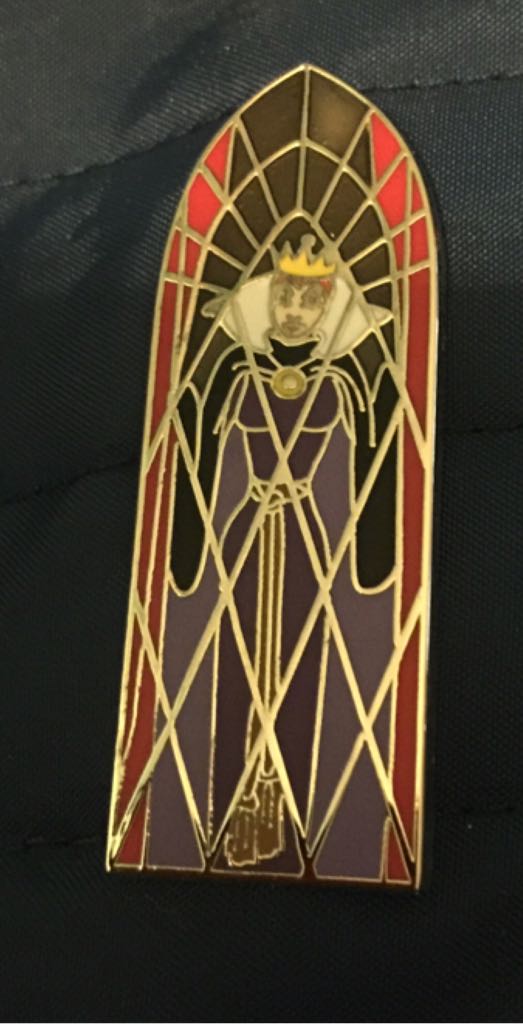 Jessica As Evil Queen - Pin pin collectible - Main Image 1