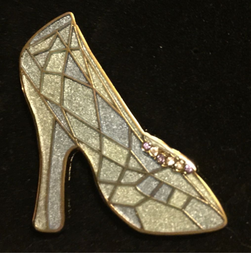 Character Name Pin (Pooh) Free D