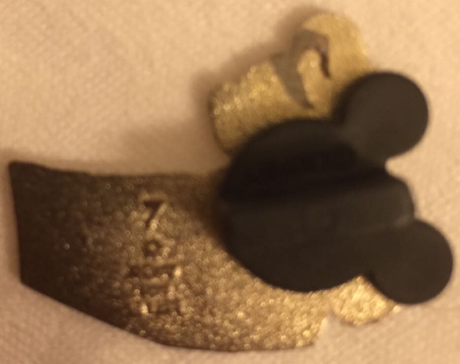 Baby Mickey Holding Present  pin collectible - Main Image 2