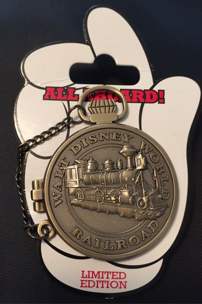 13 Queen Of Hearts Pin