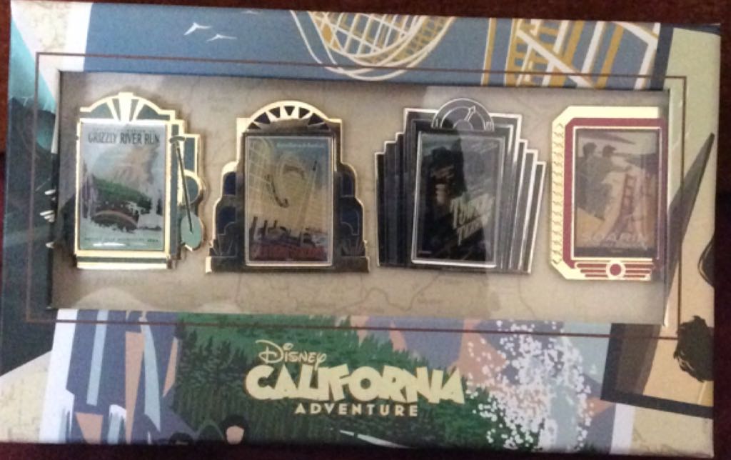 Disney Valentine's Day Pin - Mickey and Minnie Mouse - Be Mine Heart