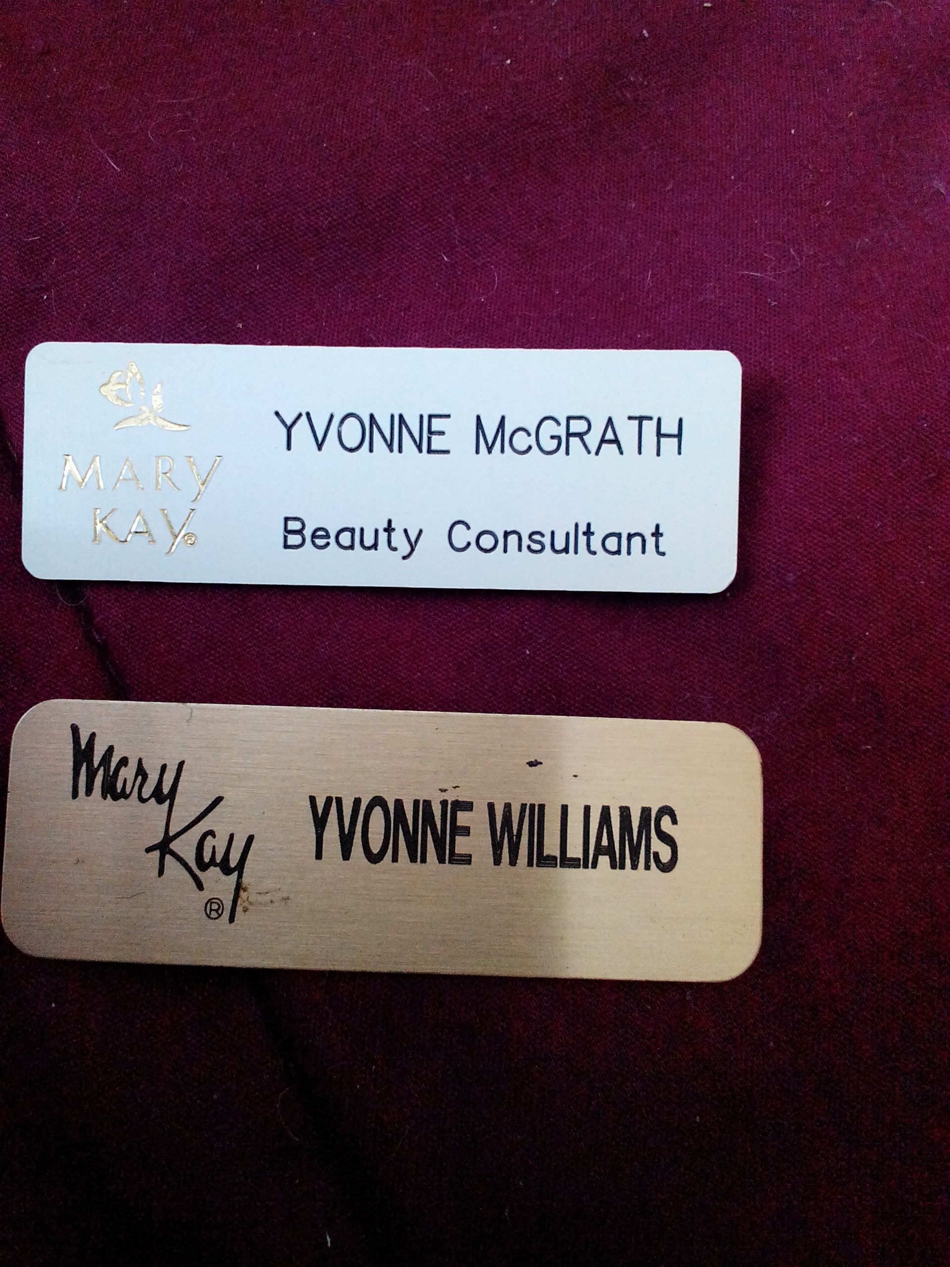 Hidden Mickey - White Glove Silhouette (Chaser)