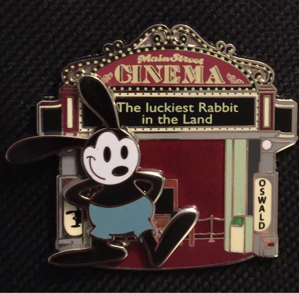 Boardwalk Villas Mickey And Minnie Strolling