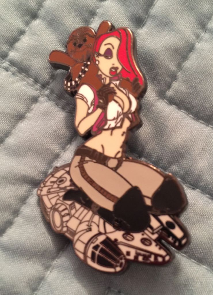 Oktoberfest Plastic Gold Stein With Edelweiss Pin