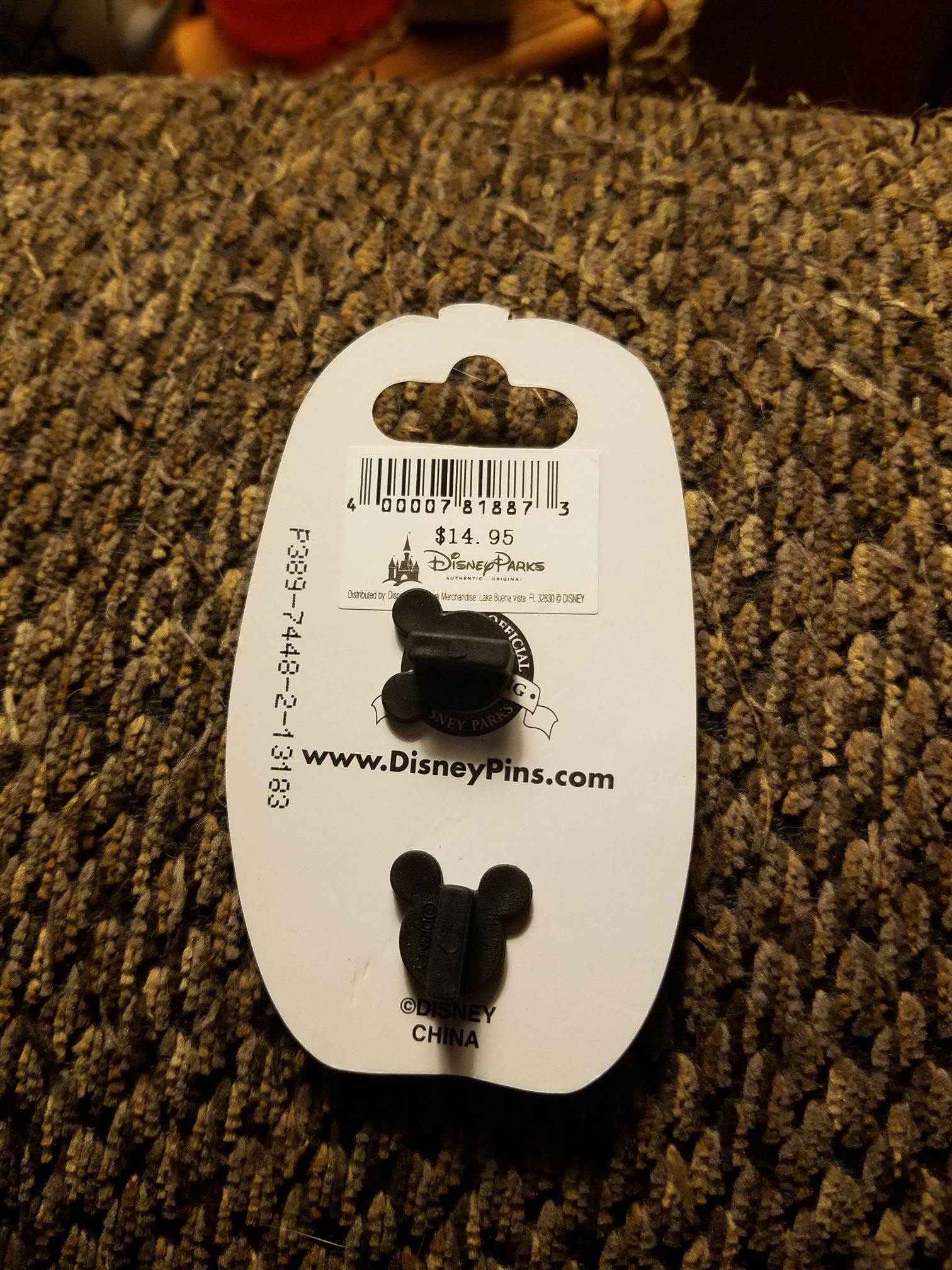 Halloween 2003 - Disney pin collectible [Barcode 400007818873] - Main Image 2