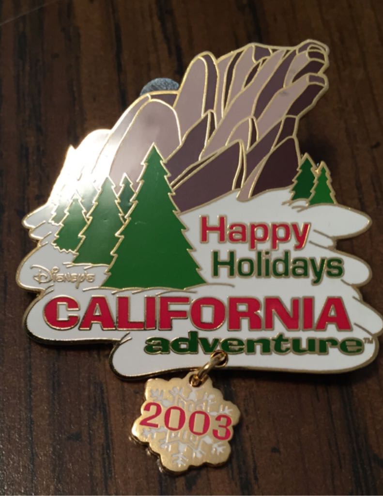 2013 - Hidden Mickey - Boat Series 4 Of 8