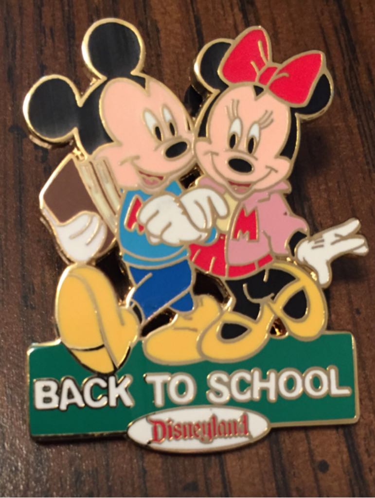 DLRP - Stitch Invasion Series (it's a small world)