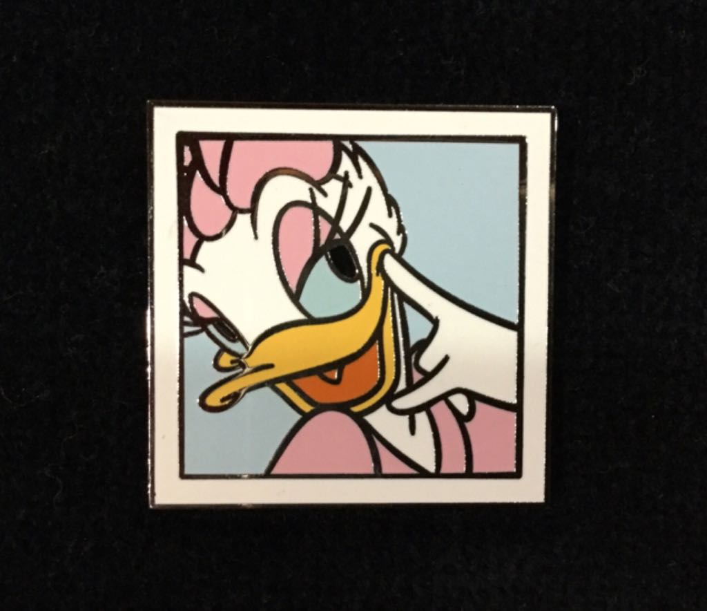 Mystery Pins - Character Selfie 5 - Pin pin collectible - Main Image 1