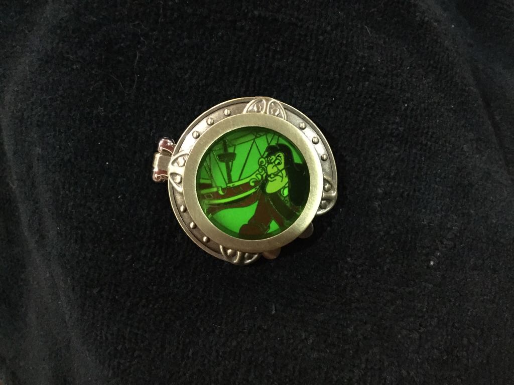 Fun Icons- WDW - Hidden Mickey Pin Series III - Mickey Flag