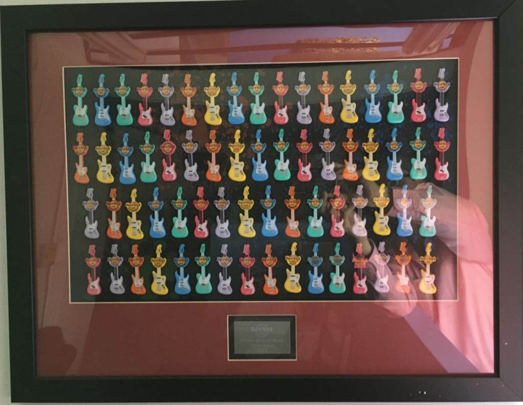 WDW - 50 Years of Tinker Bell Series Pin #8 (August) Movement