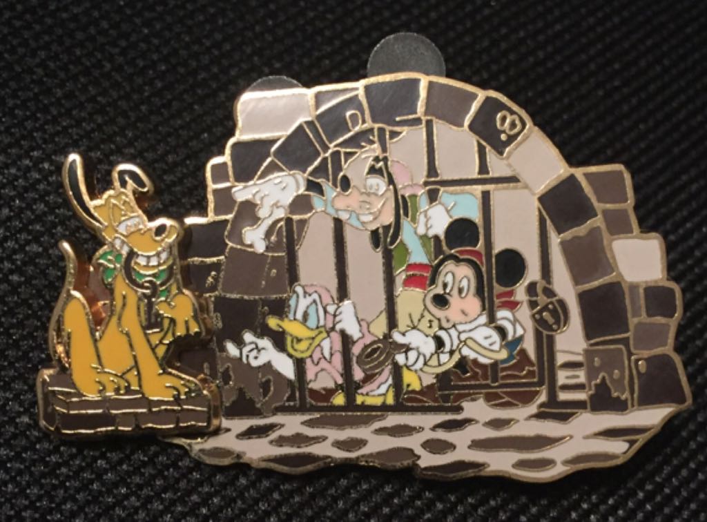 Minnie Black And White